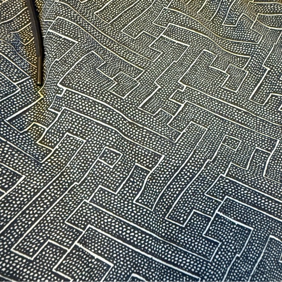 Goodfellow & Co Geometric Print Men’s Swimsuit - Picture 2 of 5